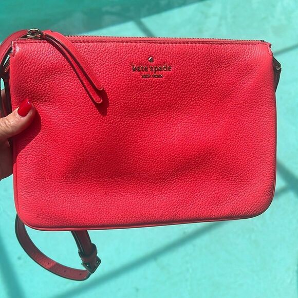 Kate Spade Coral Leila Triple Gusset Adjustable Strap Leather Crossbody - Picture 13 of 13